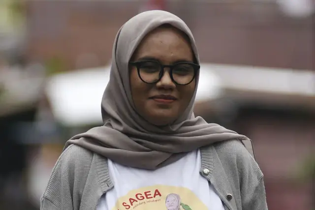 Rifya Rusdi, 23 from Indonesia